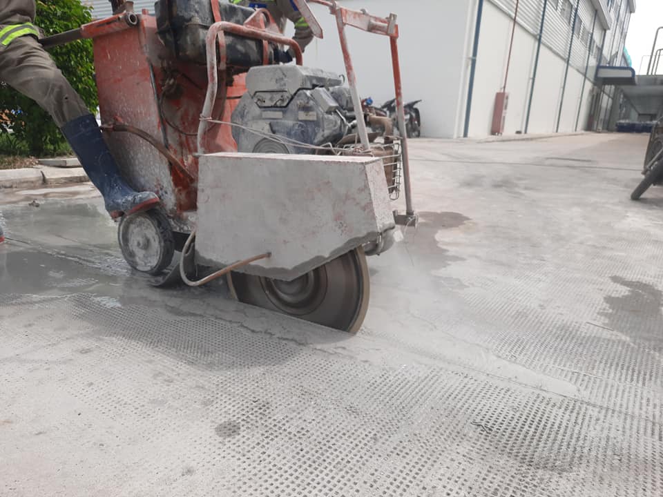 Thi công cắt bê tông tại Đà Nẵng - Máy móc hiện đại