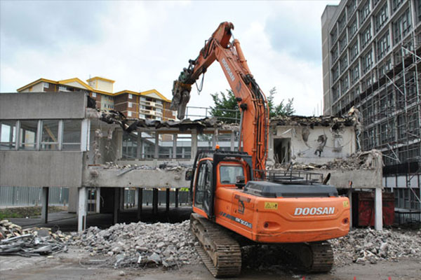 Dịch vụ đập phá công trình tại Đà Nẵng – Nhanh chóng, sạch sẽ, giá tốt